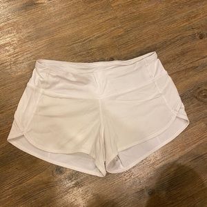 Lululemon white shorts with pocket